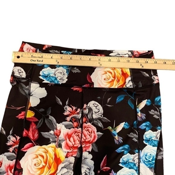 Zyia Dark Floral Mesh Hi-Rise 7/8 24" leggings - Picture 6 of 13